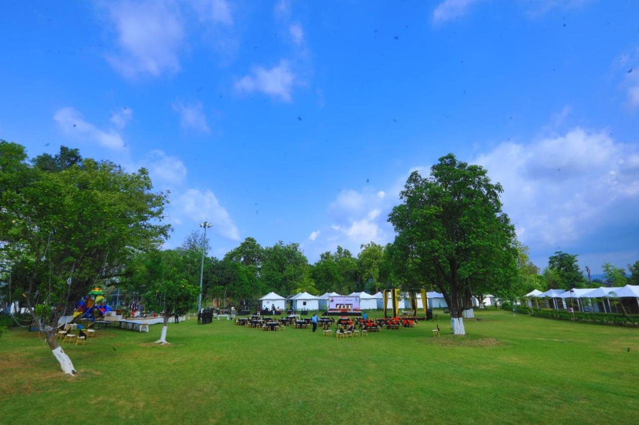 White Feather Resort Kauncha Silvassa Zewnętrze zdjęcie