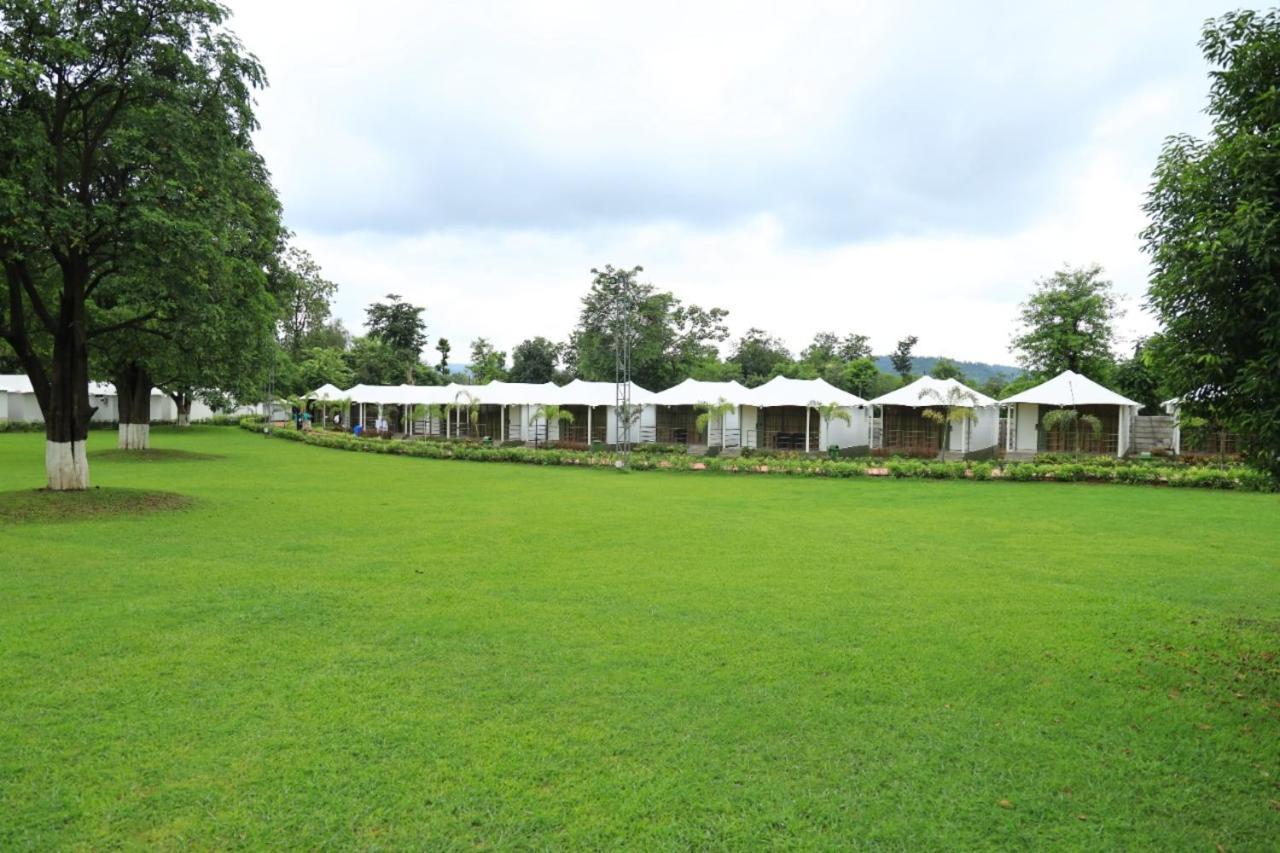 White Feather Resort Kauncha Silvassa Zewnętrze zdjęcie