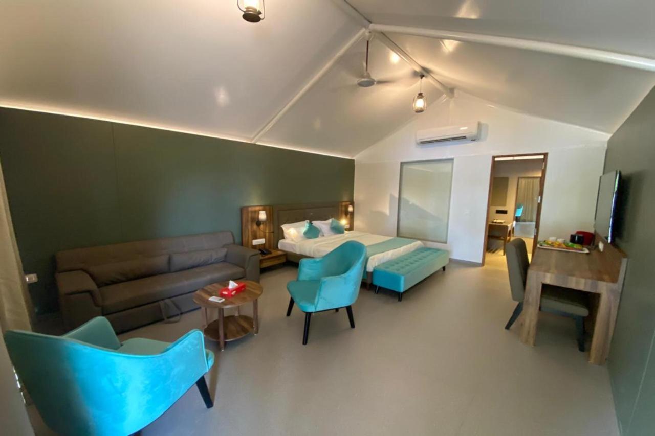 White Feather Resort Kauncha Silvassa Zewnętrze zdjęcie