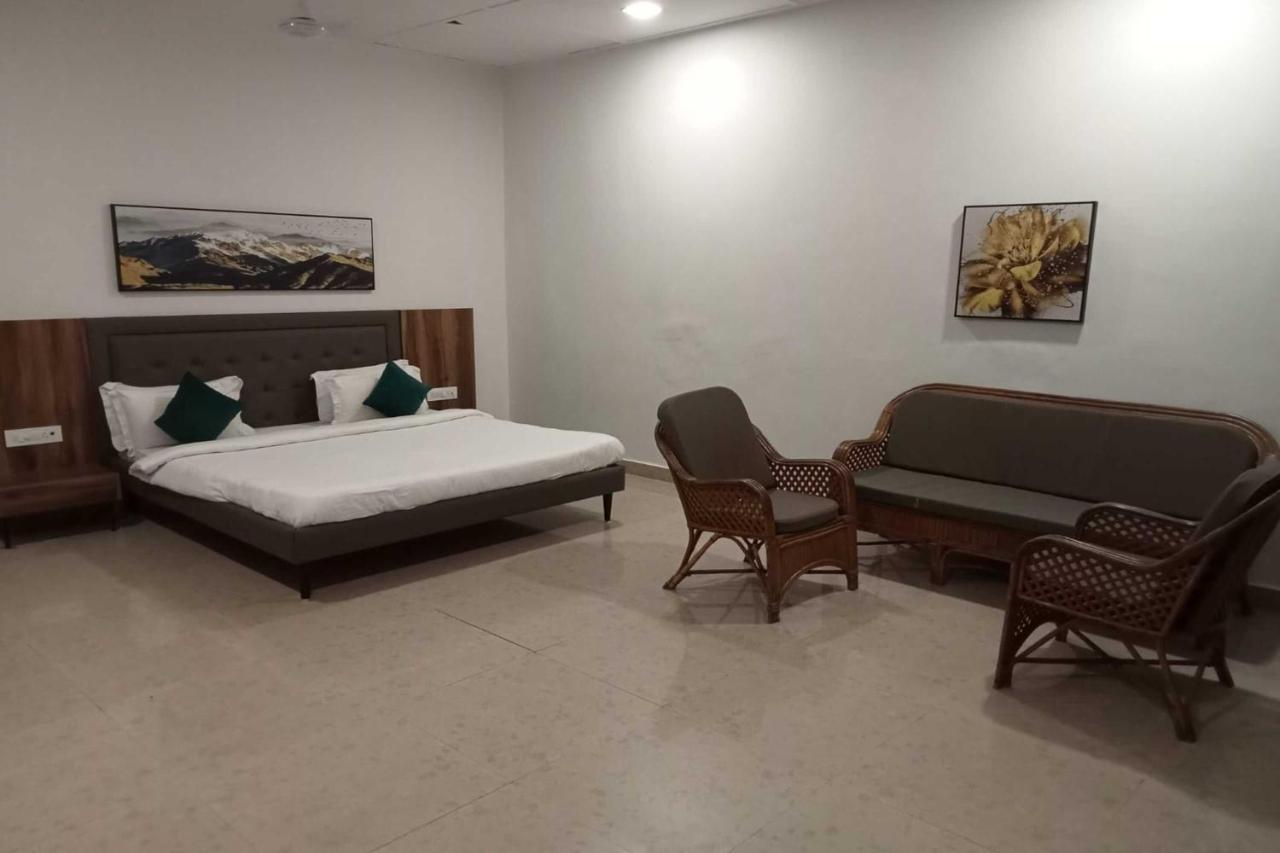 White Feather Resort Kauncha Silvassa Zewnętrze zdjęcie