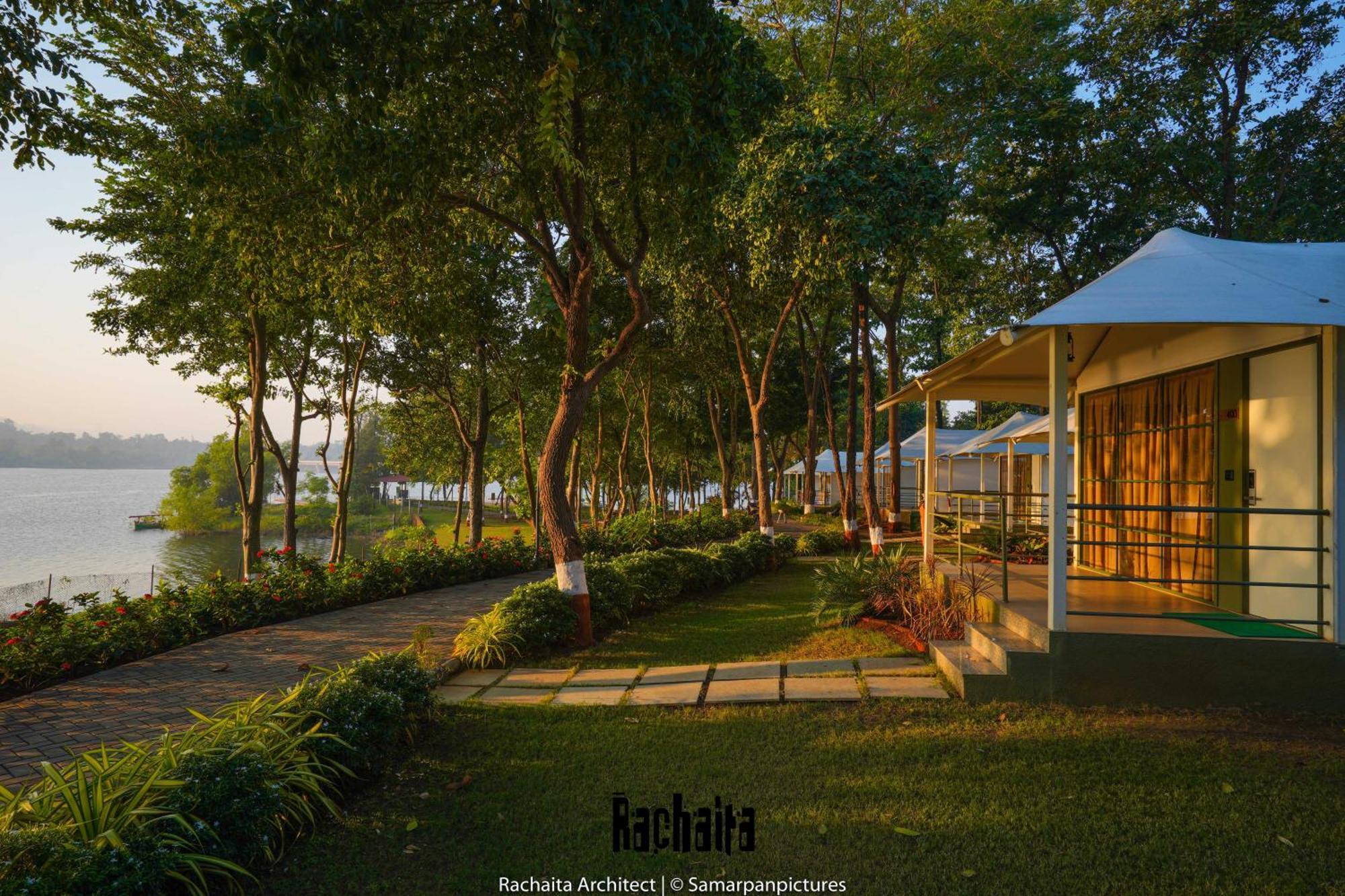 White Feather Resort Kauncha Silvassa Zewnętrze zdjęcie