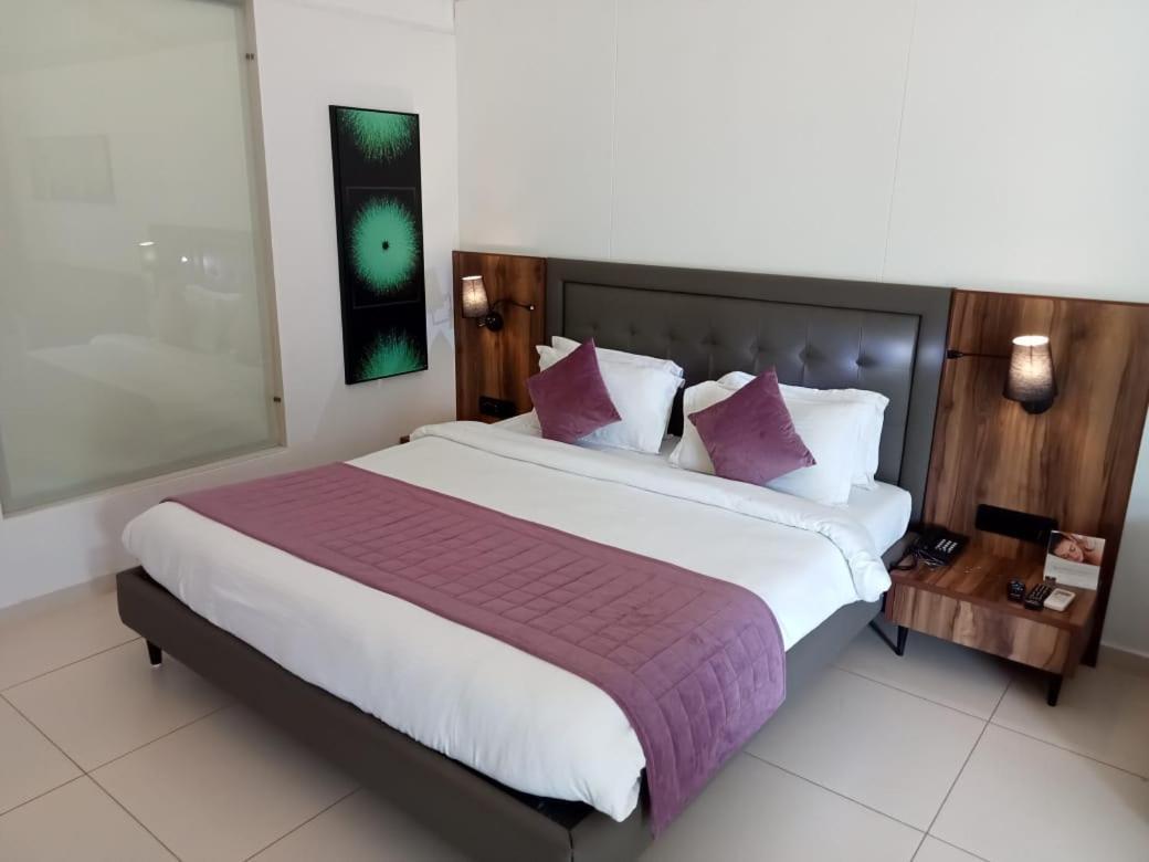 White Feather Resort Kauncha Silvassa Zewnętrze zdjęcie