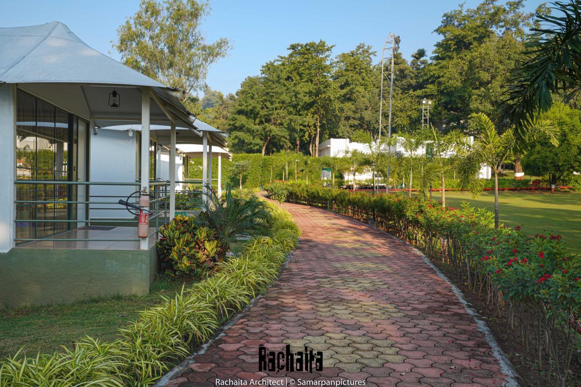 White Feather Resort Kauncha Silvassa Zewnętrze zdjęcie